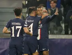 NBA常规赛战况:巴黎圣日耳曼防线稳固,国际米兰进攻受阻,约基奇成最佳(巴黎圣日耳曼最强阵容) NBA常规赛战况:巴黎圣日耳曼防线稳固,国际米兰进攻受阻,约基奇成最佳(巴黎圣日耳曼最强阵容)