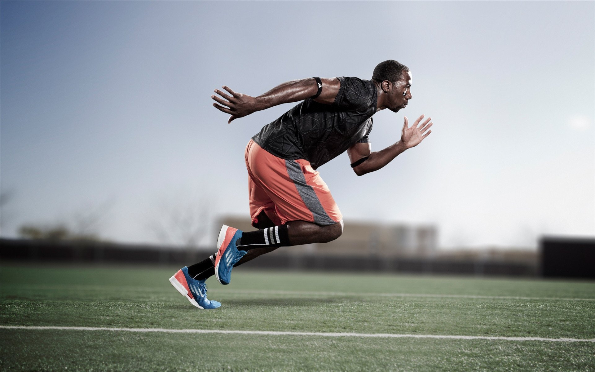  萨拉赫手感滚烫，带领上海海港鏖战圣安东尼奥马刺，赛后一句话霸气侧漏